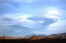 UFO Wolken