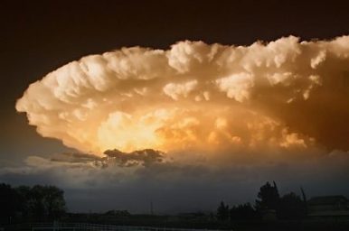 UFO WOlke