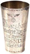 Silberner_Geschenkbecher_Jakob_Grimminger_(9._November_1939)_II