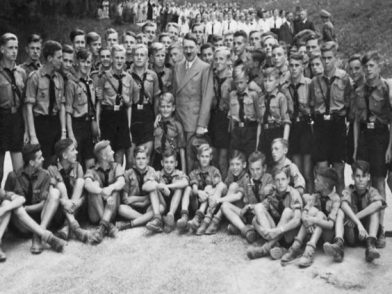 Adolf Hitler AH mit Hitlerjugend