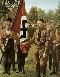 Adolf Hitler Blutfahne
