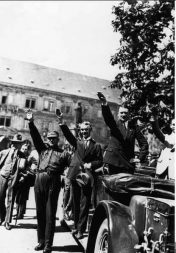 Adolf Hitler photo_2017-11-16_10-59-48