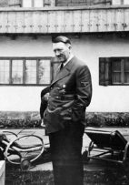 Adolf Hitler photo_2017-11-16_11-00-00