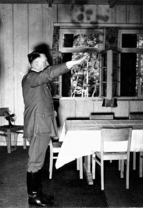 Adolf Hitler photo_2017-11-17_07-58-18