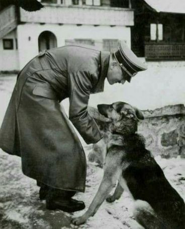 Adolf Hitler photo_2017-11-18_17-06-54