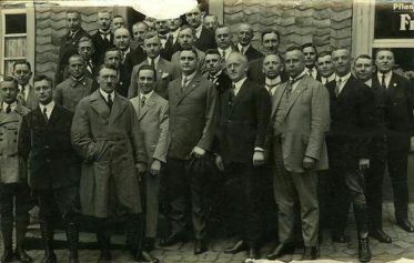 Adolf Hitler photo_2017-12-19_21-29-15