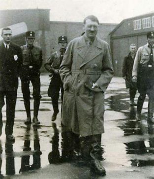 Adolf Hitler photo_2017-12-19_21-29-17