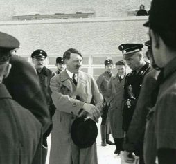 Adolf Hitler photo_2017-12-19_21-29-33