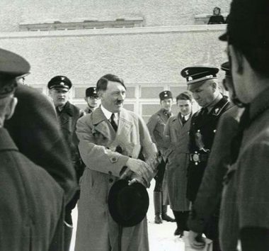 Adolf Hitler photo_2017-12-19_21-29-33