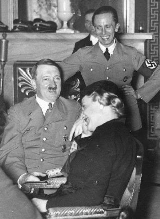 Adolf Hitler photo_2018-02-07_08-09-35