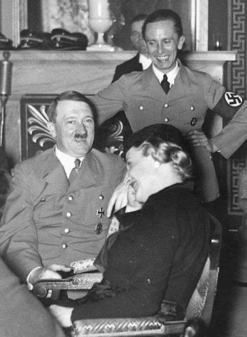 Adolf Hitler photo_2018-02-07_08-09-35