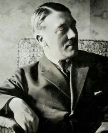 Adolf Hitler photo_2018-03-17_17-26-54