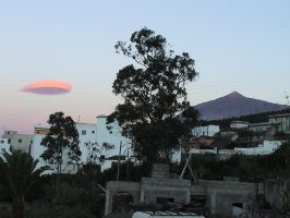 Tanjas UFO Wolke