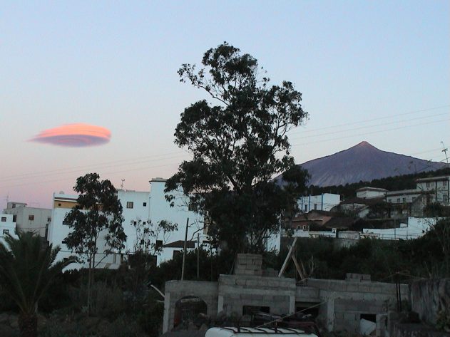 Tanjas UFO Wolke